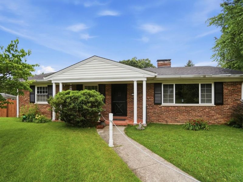 2040 Parkhurst Court, Cincinnati, OH 45224 Photo 3