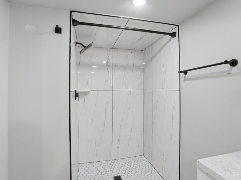 2040 Parkhurst Court, Cincinnati, OH 45224 Photo 37