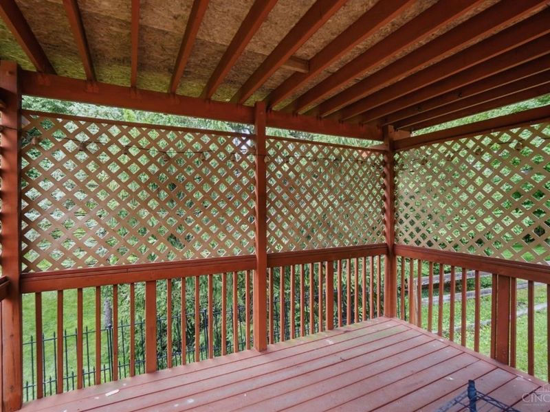 2040 Parkhurst Court, Cincinnati, OH 45224 Photo 51