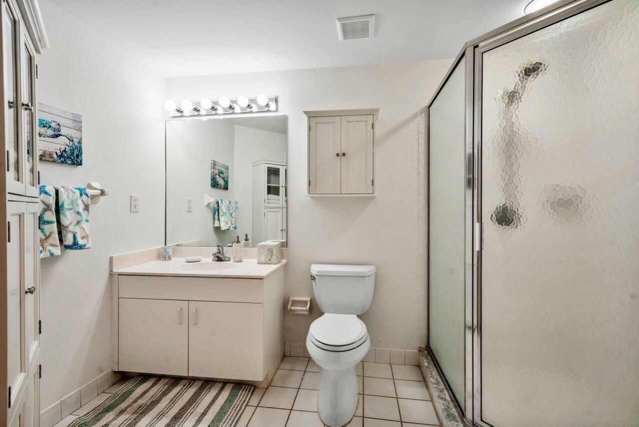 300 Uno Lago Drive, Unit 304, Juno Beach, FL 33408 Photo