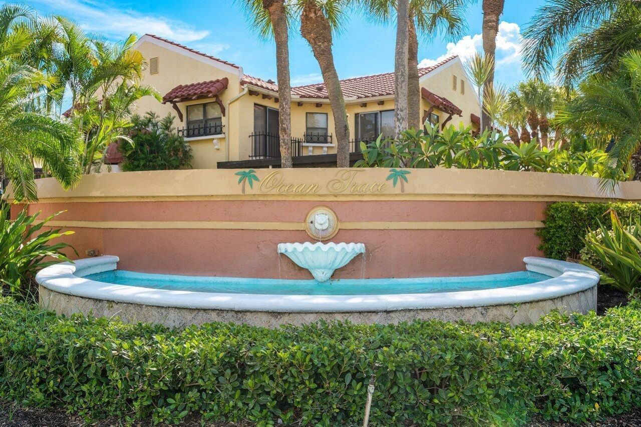 300 Uno Lago Drive, Unit 304, Juno Beach, FL 33408 Photo