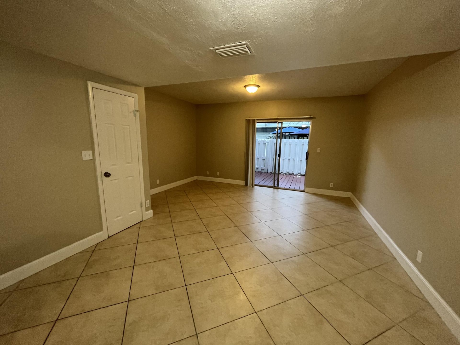 2589 NE 15th Street, Pompano Beach, FL 33062 Photo