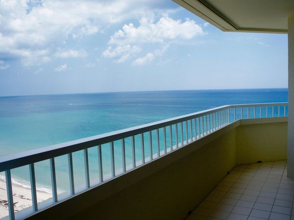 5070 N Ocean Drive, Unit 10b, Singer Island, FL 33404