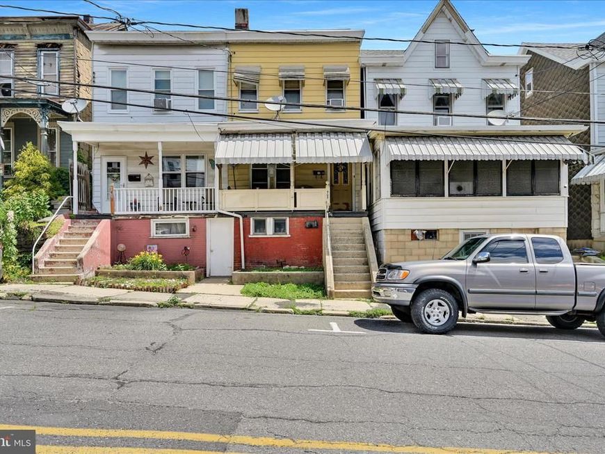 405 S Saint John Street, Schuylkill Haven, PA 17972 Main Photo