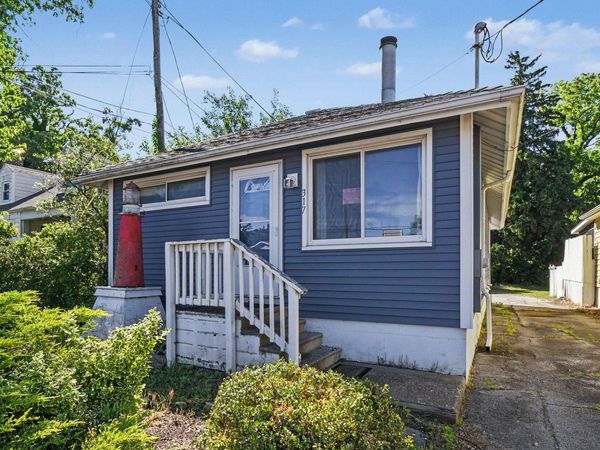 317 E Buffalo Street, New Buffalo, MI 49117