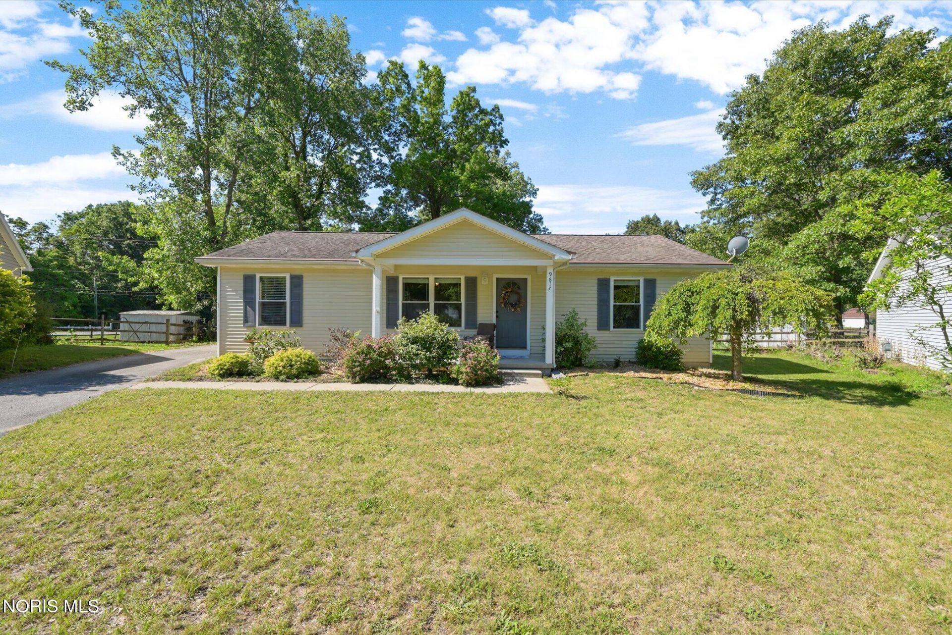 9617 Oak Run Court, Holland, OH 43528 Main Photo