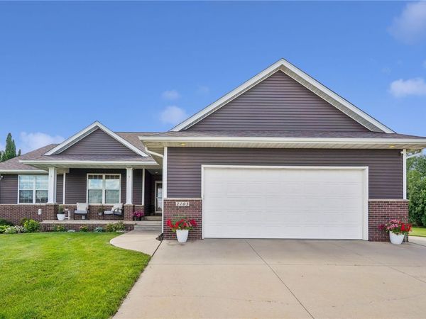 2105 Catherine Court , Marion, IA 52302