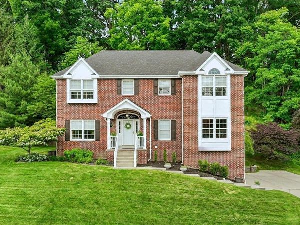 109 Radcliff Dr , Pittsburgh, PA 15237