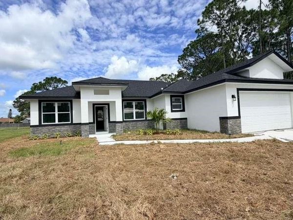 1217 E PRICE BOULEVARD , NORTH PORT, FL 34288