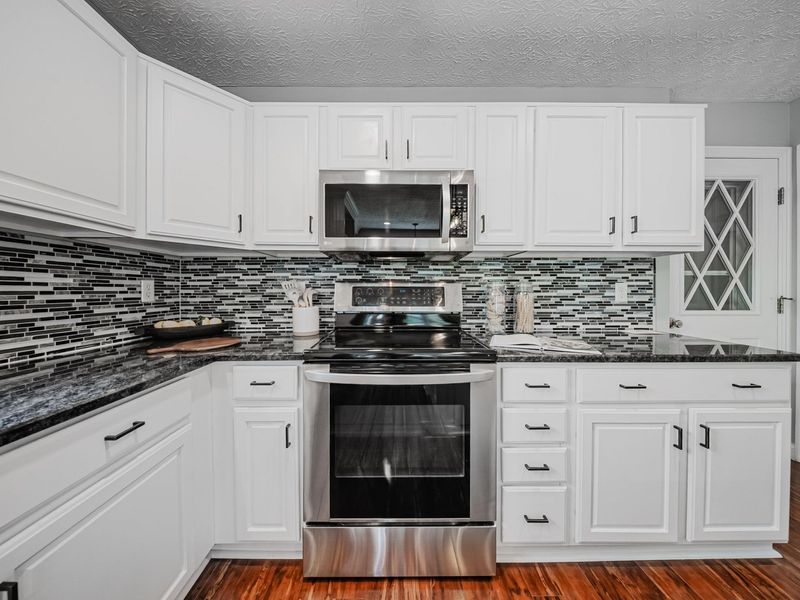 1587 England Drive , Columbus, OH 43240 Photo 17