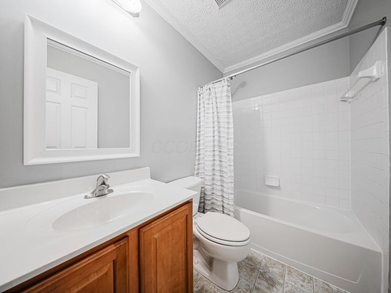 1587 England Drive , Columbus, OH 43240 Photo 22