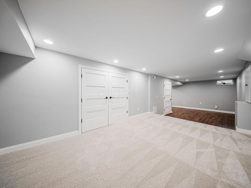 1587 England Drive , Columbus, OH 43240 Photo 39
