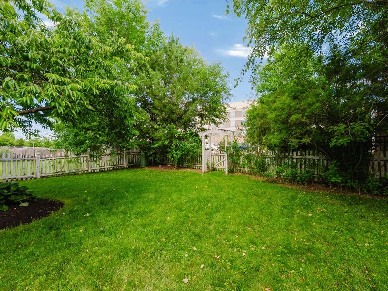 1587 England Drive , Columbus, OH 43240 Photo 45
