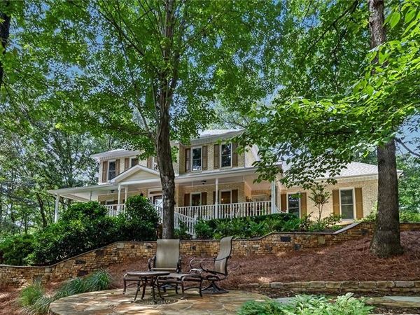 1022 Oak Way, Canton, GA 30114