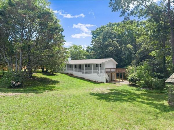 5198 Holly Springs Road , Pendergrass, GA 30567