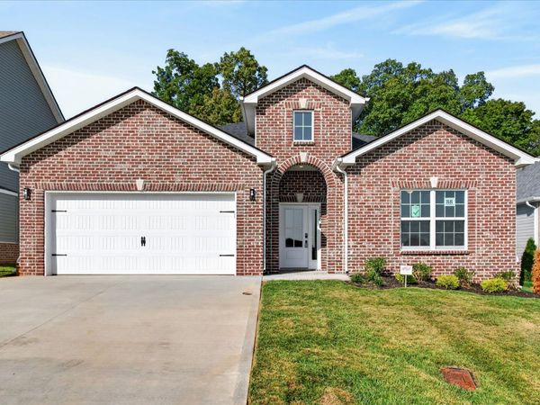1010 Vendue Ave, Clarksville, TN 37042