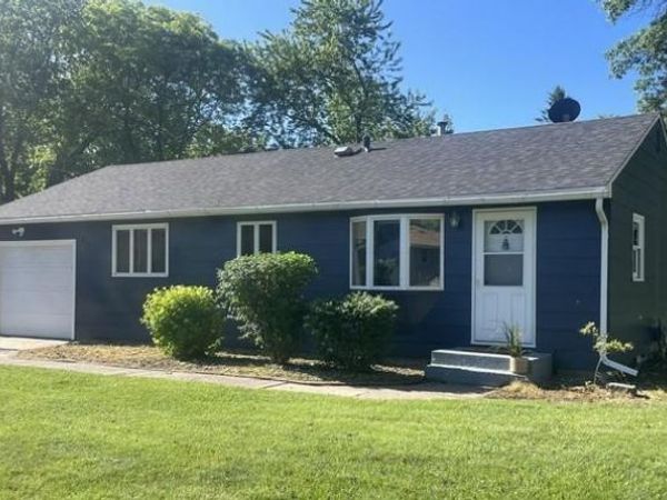 440 106th Avenue NW, Coon Rapids, MN 55448
