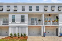 810 Kings Oak Court photo 4