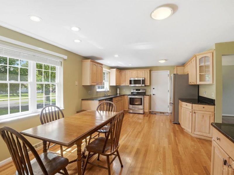 5692 Werkshire Terrace, Miami Twp, OH 45150 Photo 10