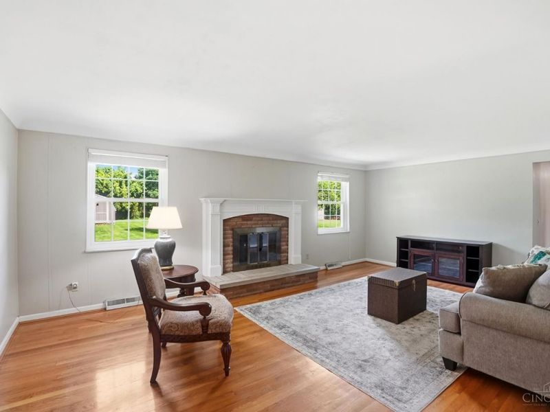 5692 Werkshire Terrace, Miami Twp, OH 45150 Photo 7