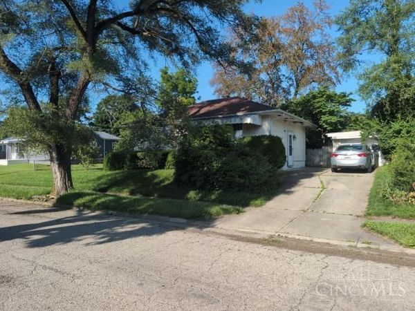 400 Murchison Lane, Dayton, OH 45431