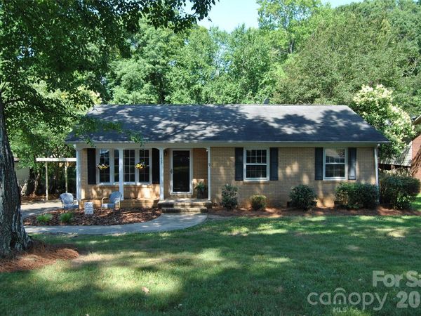 1427 Churchill Drive, Gastonia, NC 28054