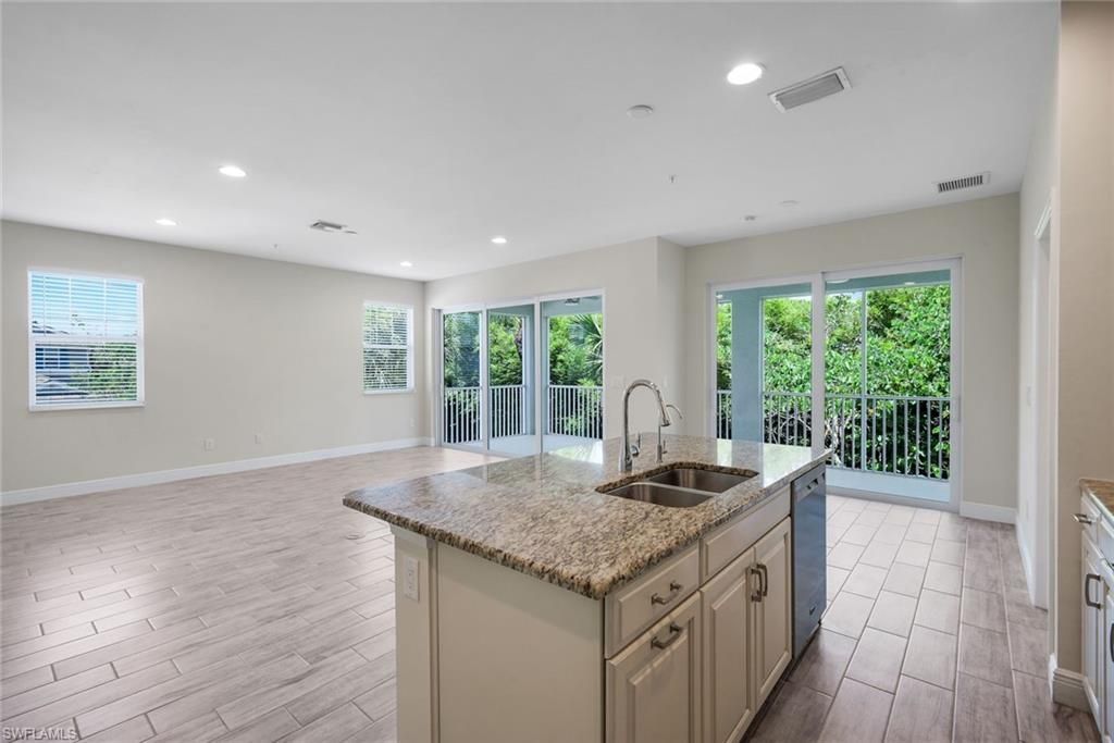 2343 Sheen Ln, Unit 405, Naples, FL 34120 Photo