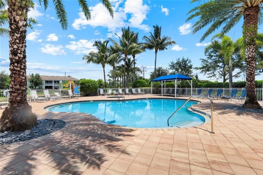 2343 Sheen Ln, Unit 405, Naples, FL 34120 Photo