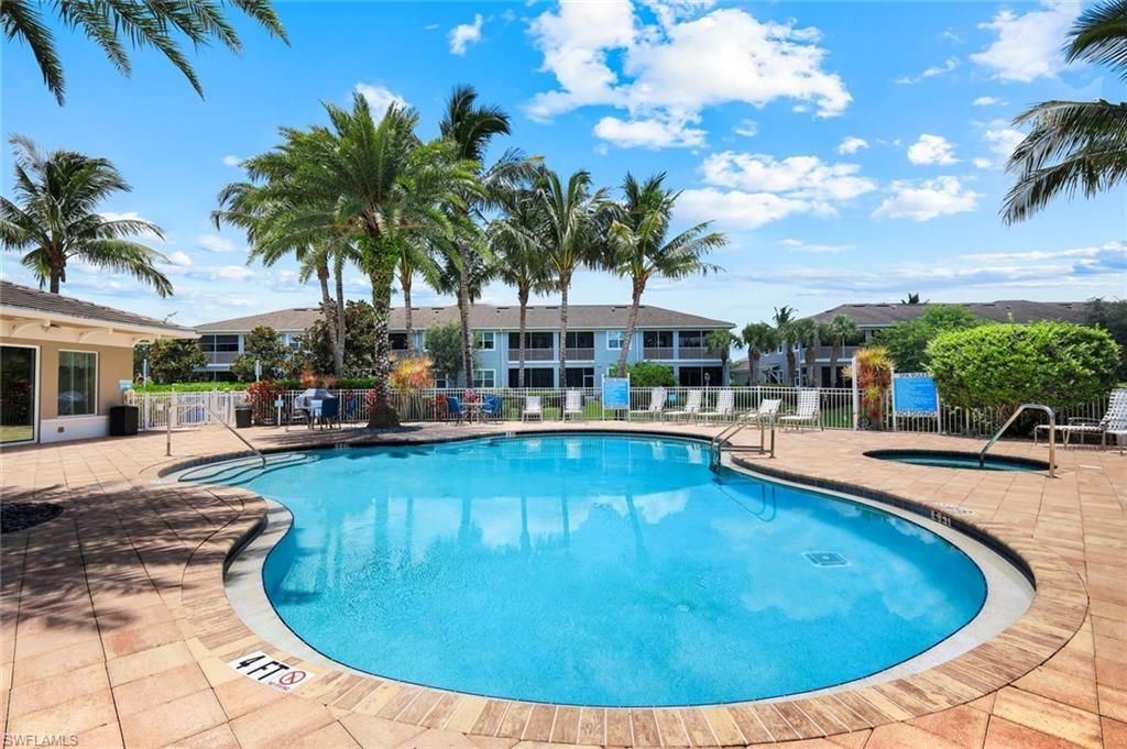 2343 Sheen Ln, Unit 405, Naples, FL 34120 Photo