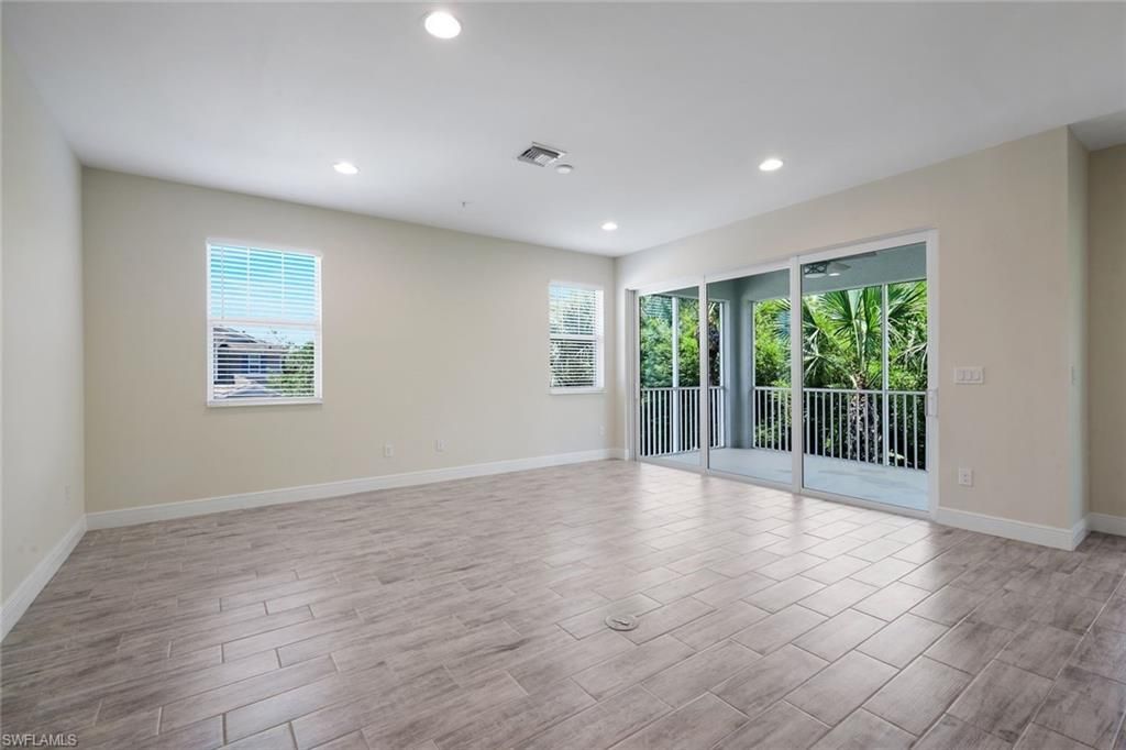 2343 Sheen Ln, Unit 405, Naples, FL 34120 Photo