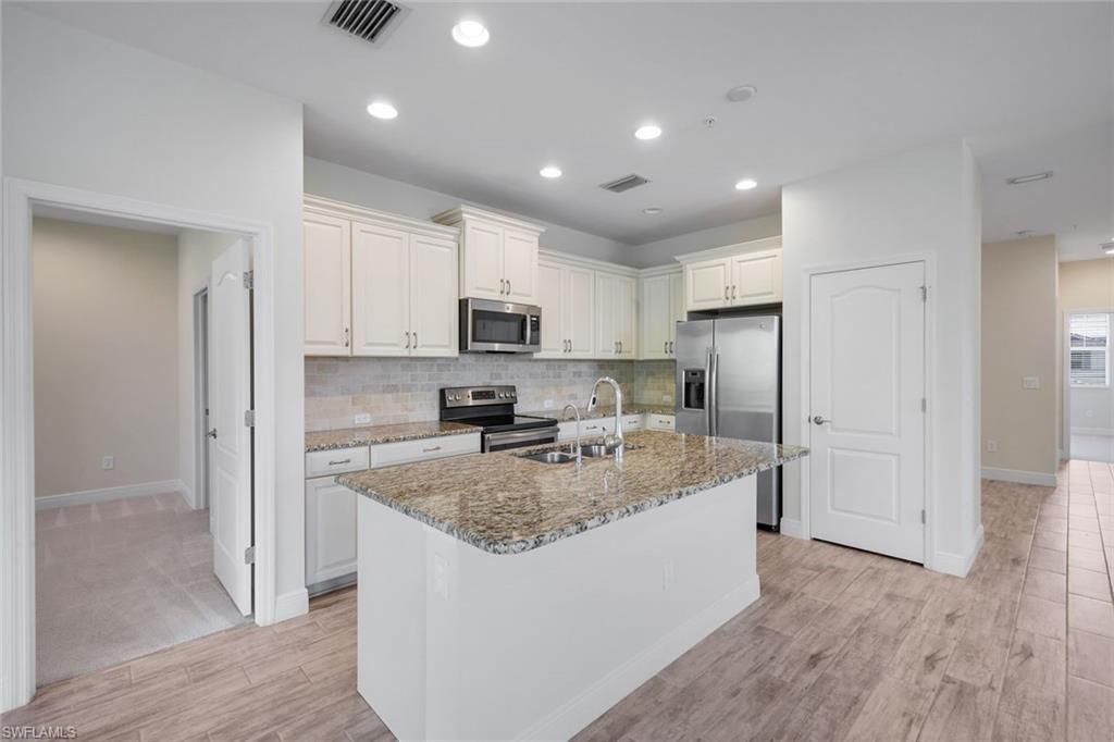 2343 Sheen Ln, Unit 405, Naples, FL 34120 Photo