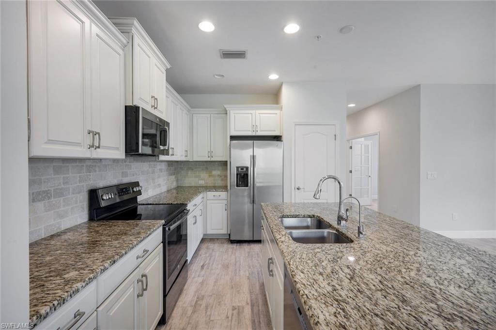 2343 Sheen Ln, Unit 405, Naples, FL 34120 Photo