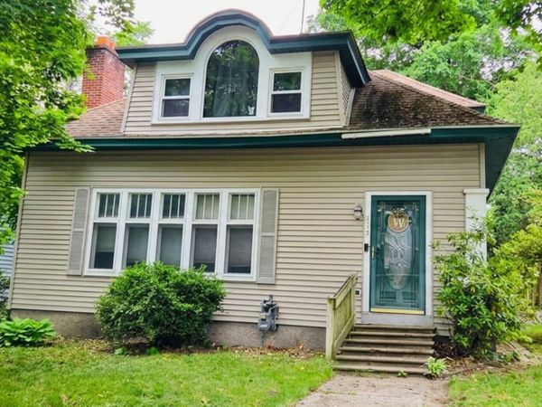 419 W Cass Street, Greenville, MI 48838