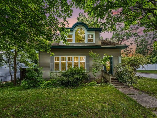 419 W Cass Street, Greenville, MI 48838