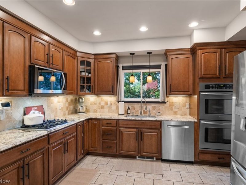 3231 Ormond Road, Cleveland Heights, OH 44118 Photo 10