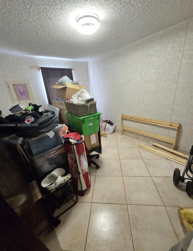 1061 SW 131 Pl, Miami, FL 33184 Photo