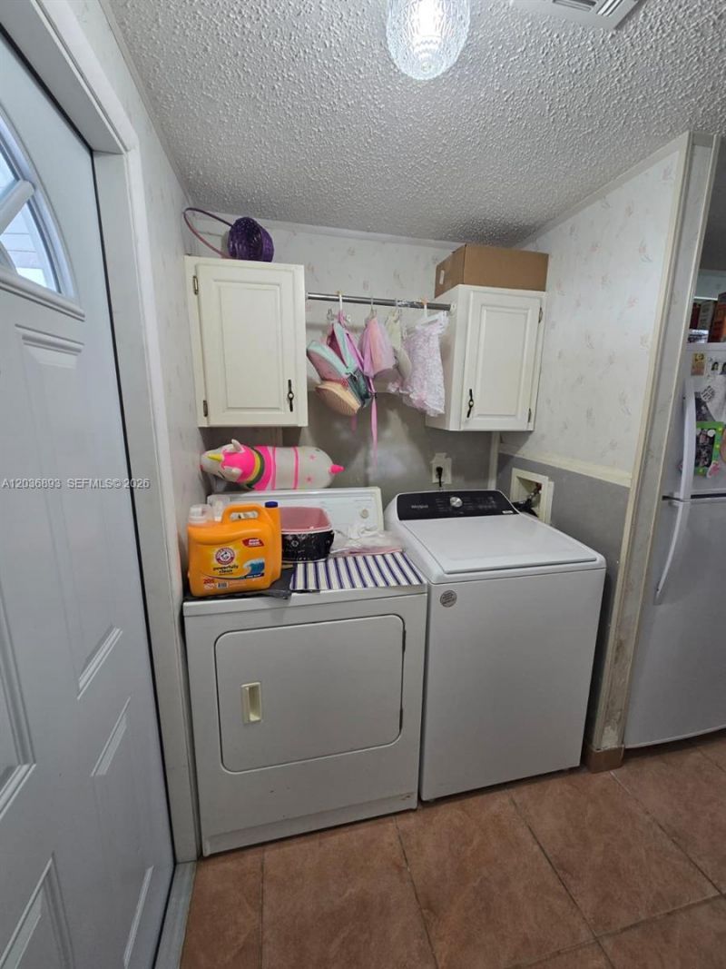 1061 SW 131 Pl, Miami, FL 33184 Photo