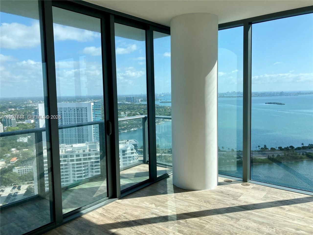 650 NE 32nd St, Unit 4408, Miami, FL 33137 Photo