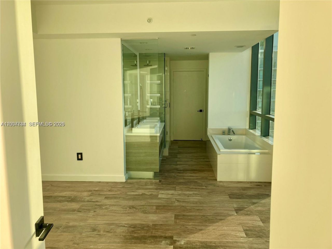 650 NE 32nd St, Unit 4408, Miami, FL 33137 Photo