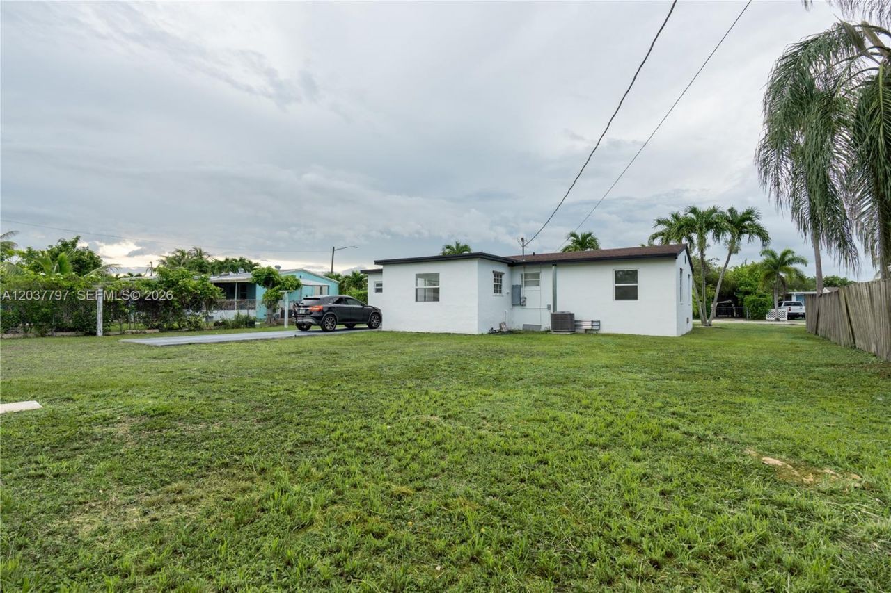 1550 NE 9th Ct, Homestead, FL 33033 Photo