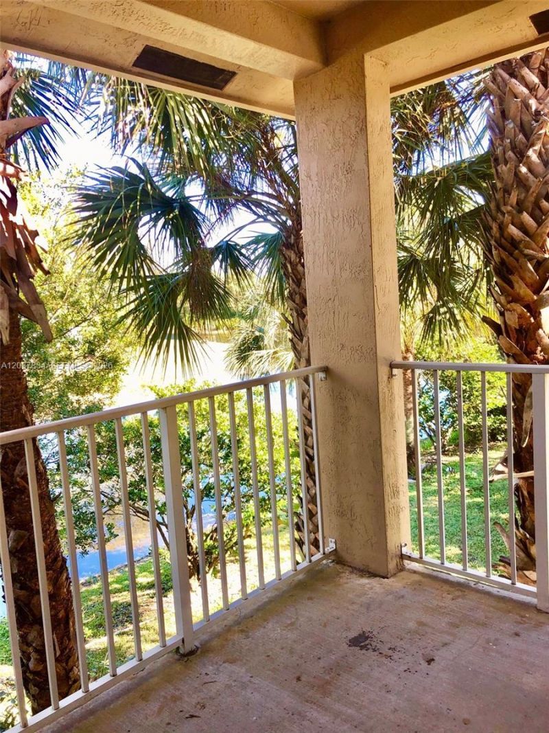 1165 Golden Lakes Blvd, Unit 1226, West Palm Beach, FL 33411 Photo