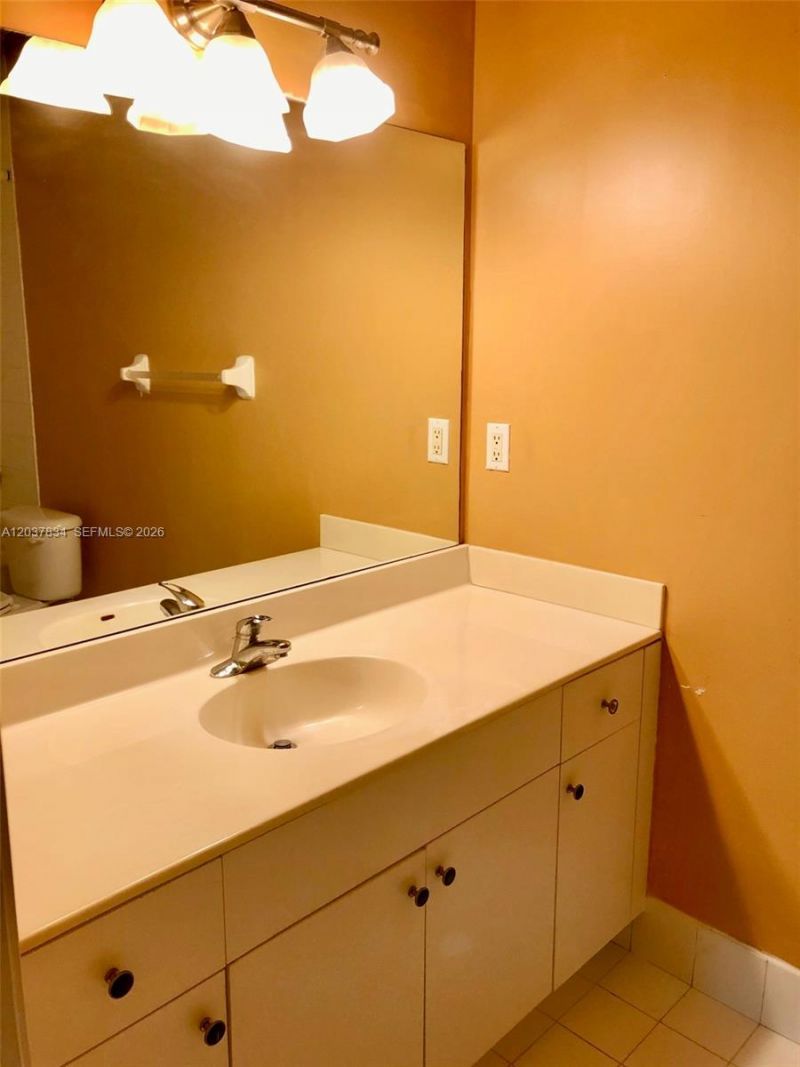 1165 Golden Lakes Blvd, Unit 1226, West Palm Beach, FL 33411 Photo