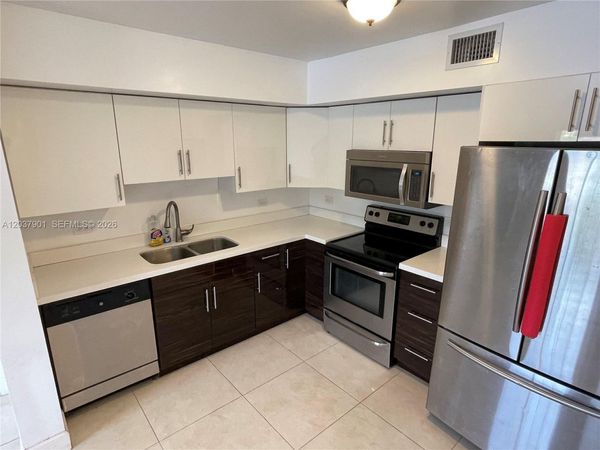 3690 N 56th Ave , Unit 904, Hollywood, FL 33021