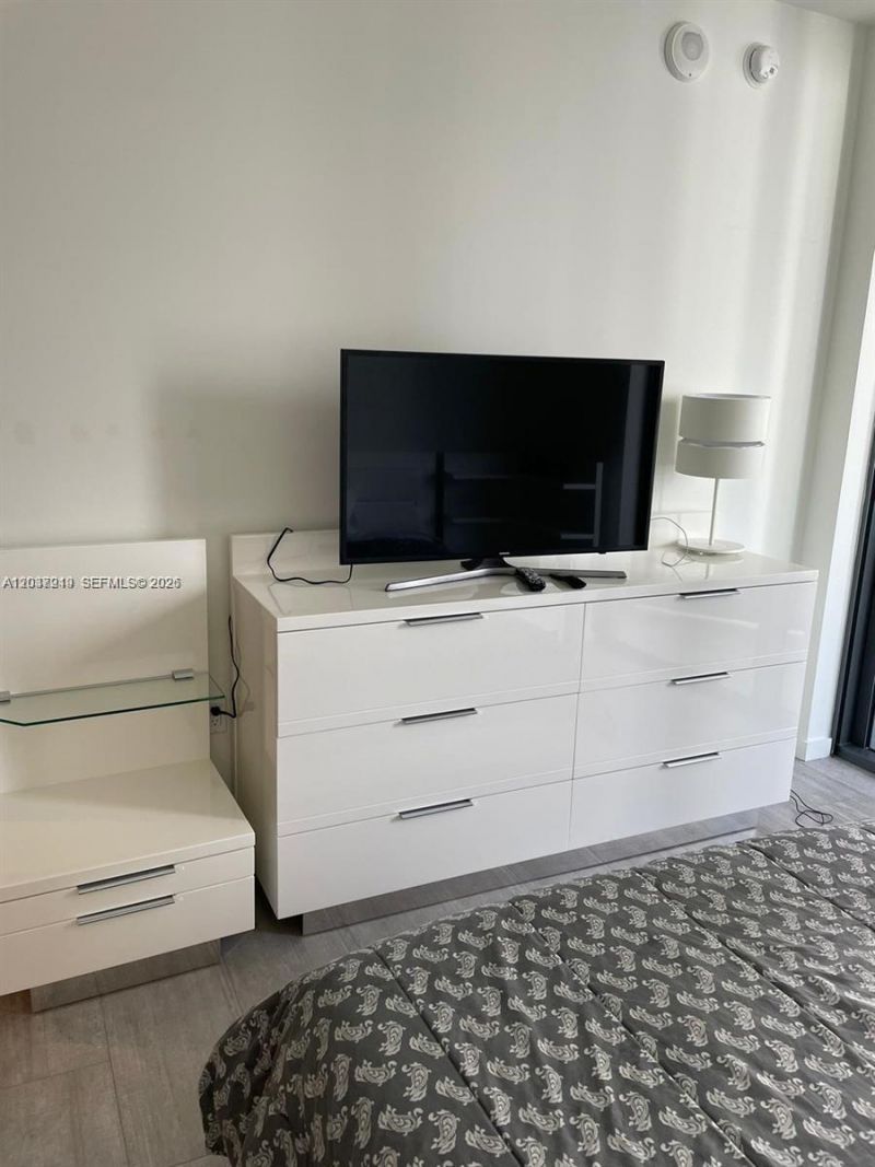 1000 Brickell Plaza , Unit 2809, Miami, FL 33131 Photo