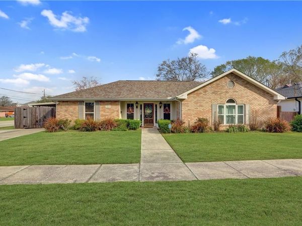 3867 ROMAN Street , Metairie, LA 70001