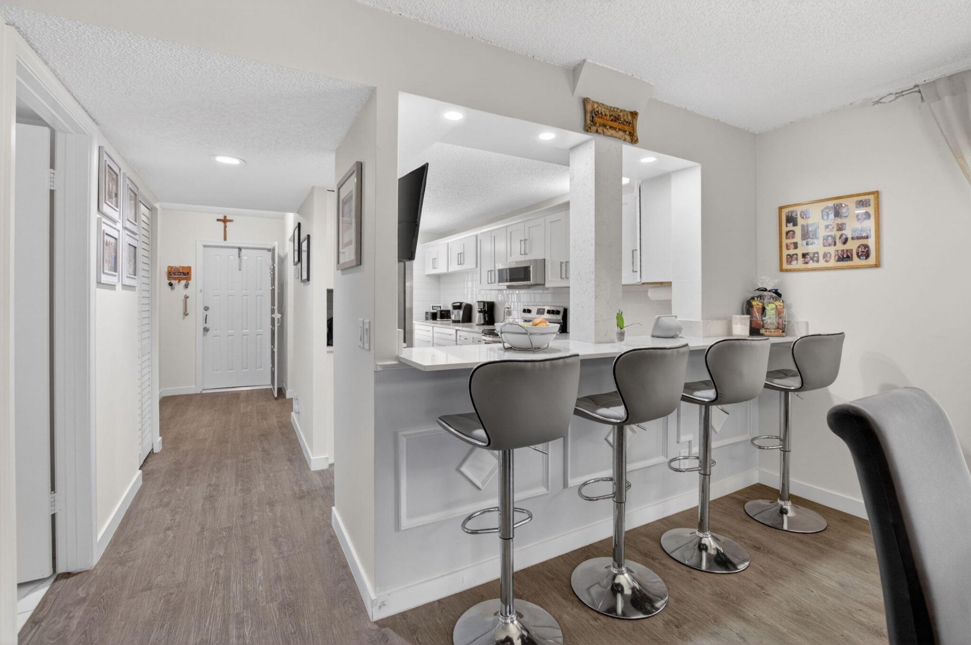 10187 Mangrove Drive, Unit 201, Boynton Beach, FL 33437 Photo