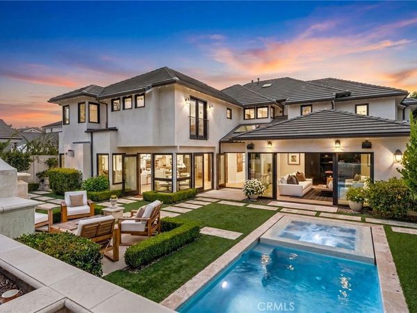 1807 Newport Hills E, Newport Beach, CA 92660