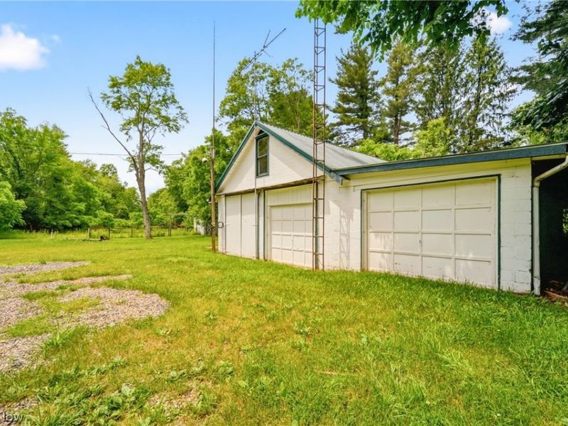 6251 Breezehill Road SW, East Sparta, OH 44626 Photo 24