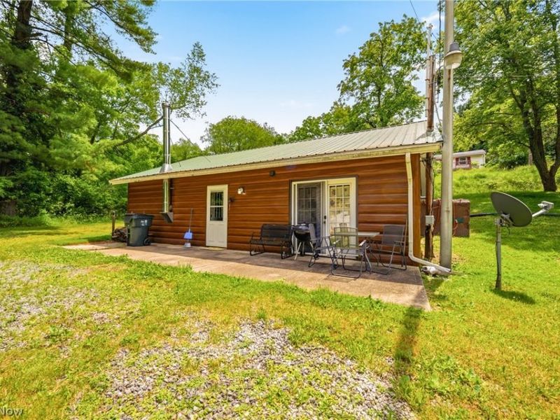 6251 Breezehill Road SW, East Sparta, OH 44626 Photo 6