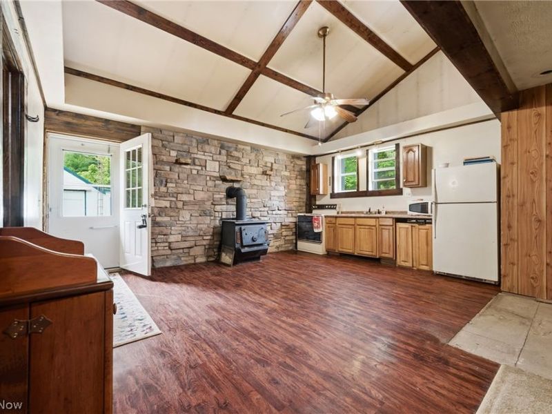 6251 Breezehill Road SW, East Sparta, OH 44626 Photo 7